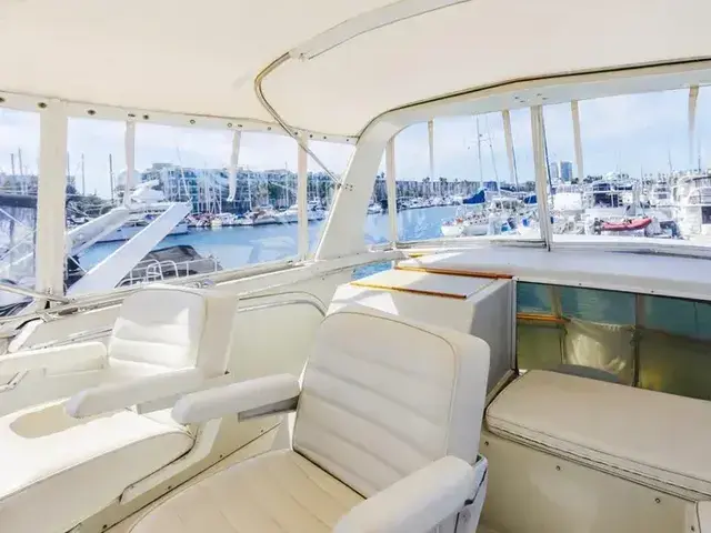 Uniflite 42 Aft Cabin