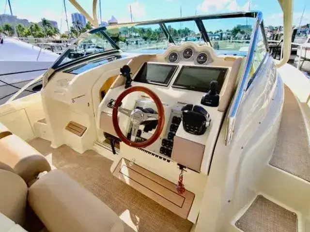 Chris Craft 38