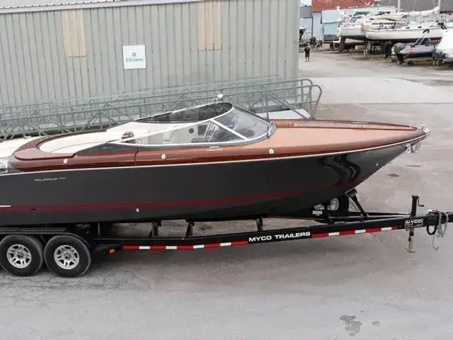 Riva 33