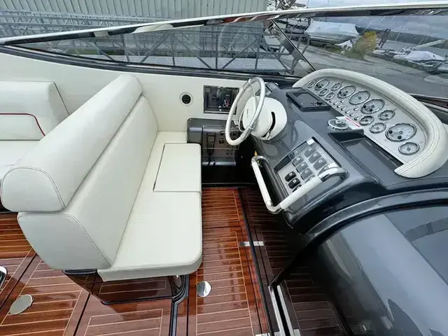 Riva 33