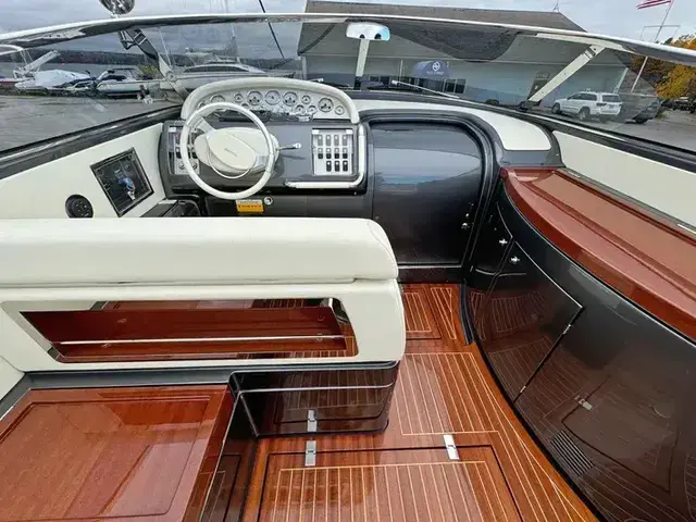 Riva 33