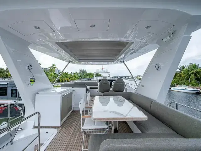 Azimut 66