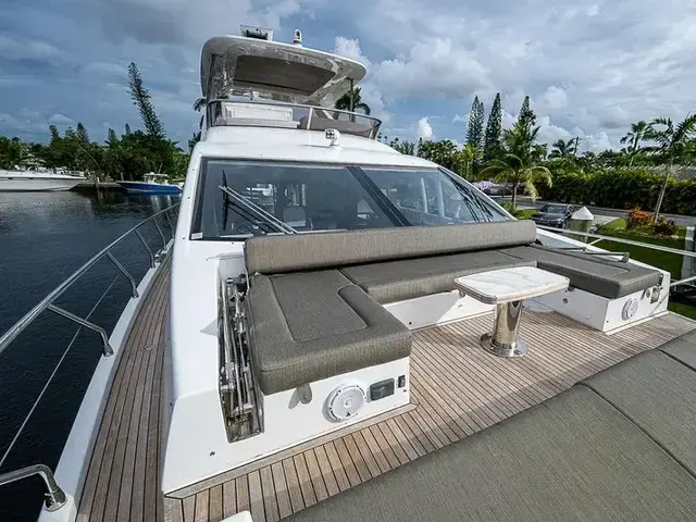 Azimut 66