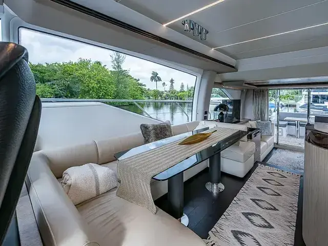 Azimut 66