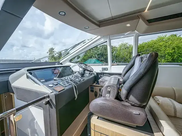 Azimut 66