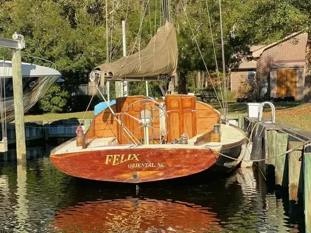 Custom 37ft Catboat Barnegat Bay A-Cat Yacht Adaptation