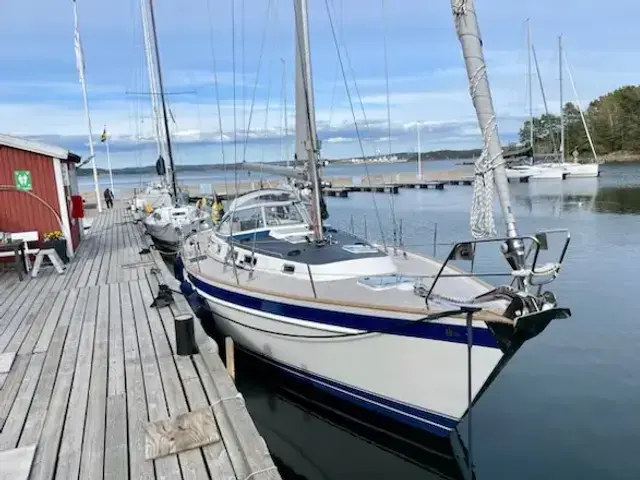 Hallberg Rassy 46