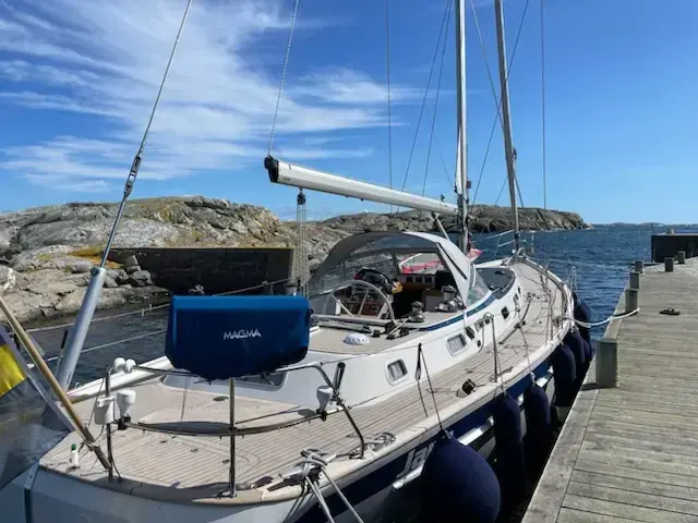 Hallberg Rassy 46