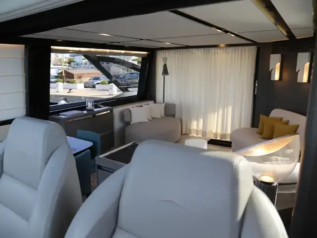 Azimut S8