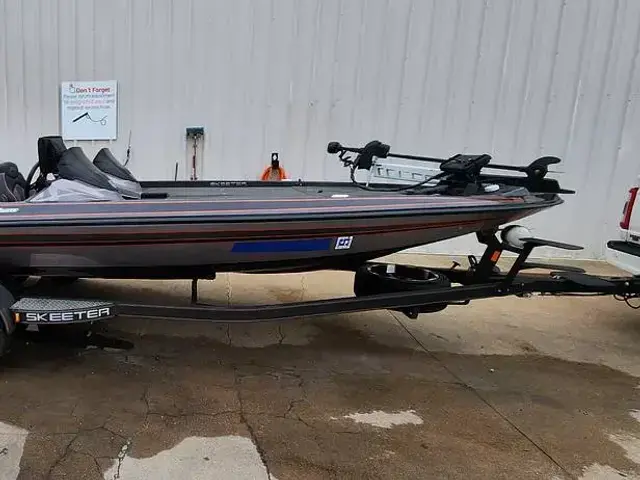 Skeeter ZX250