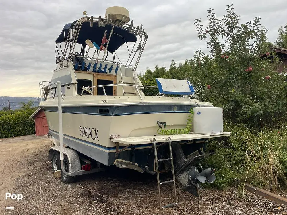 1990 Skipjack 25 flybridge