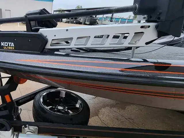 Skeeter ZX250