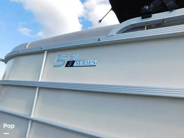 X Yachts IV