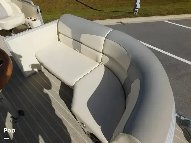 X Yachts IV