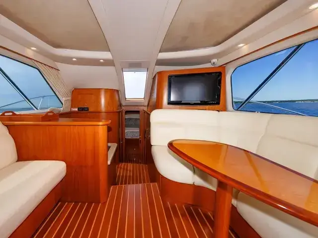 Tiara Yachts IV