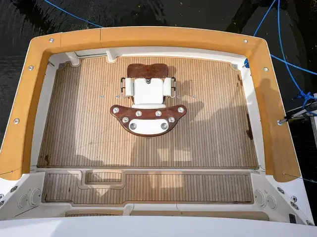 Viking Yachts 61 Convertible