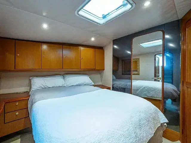 Ocean Yachts 65