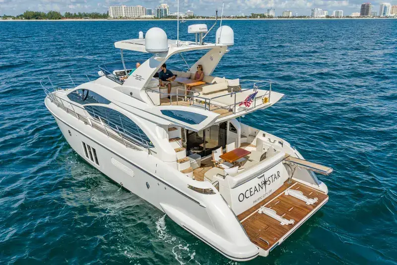 2011 Azimut 53