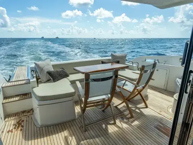 Azimut 53