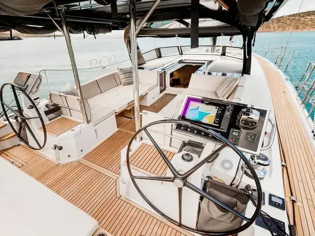 Beneteau Oceanis Yacht 62