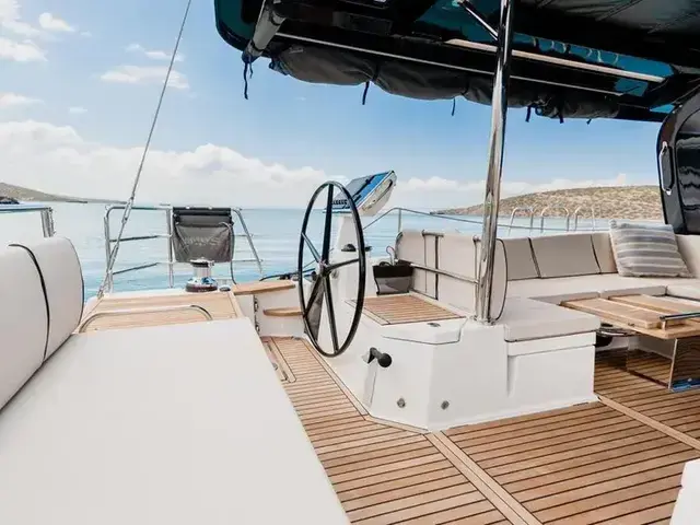 Beneteau Oceanis Yacht 62