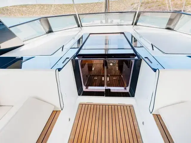 Beneteau Oceanis Yacht 62