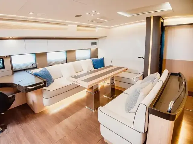 Beneteau Oceanis Yacht 62