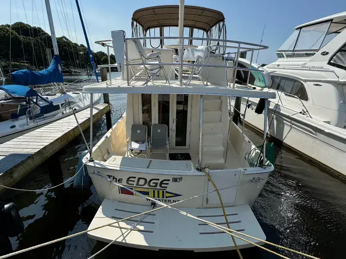 2005 Mainship 400 trawler