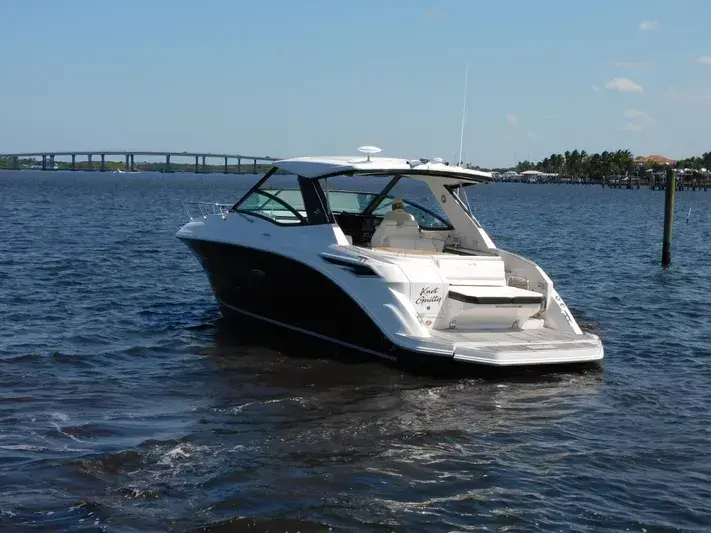 2018 Sea Ray 32