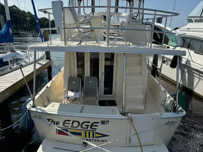 2005 Mainship 400 trawler