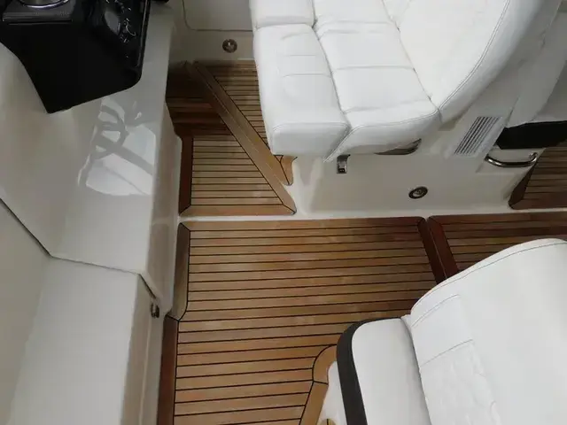 Sea Ray 32