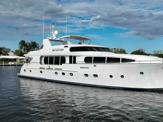 Sovereign 109 Motor Yacht