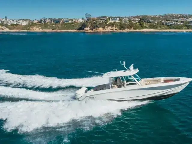 Boston Whaler 38 Outrage