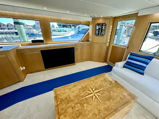 Hatteras 65 Convertible