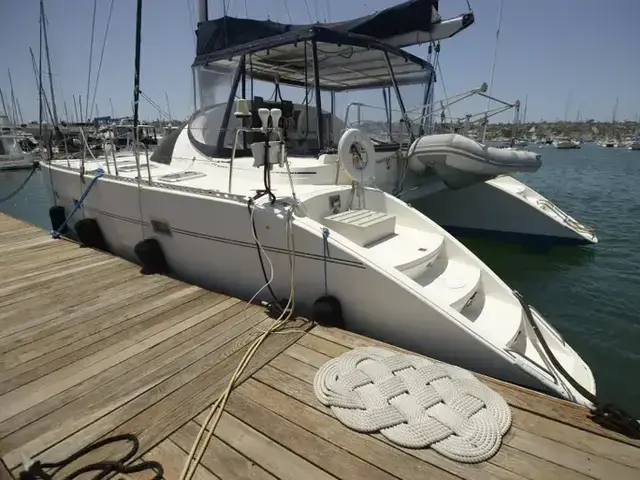 Lagoon 42