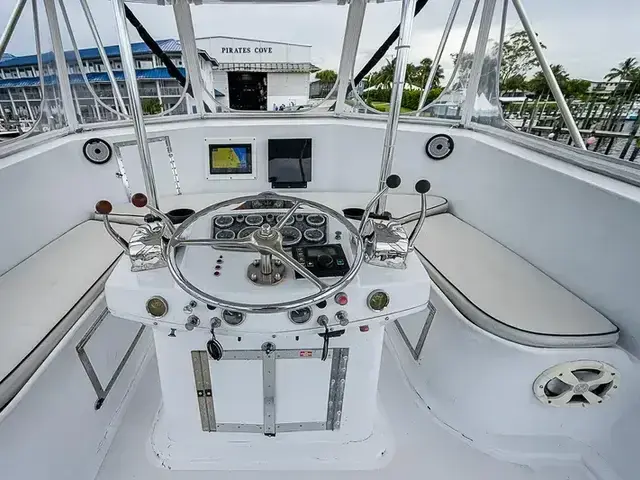 Hatteras 50