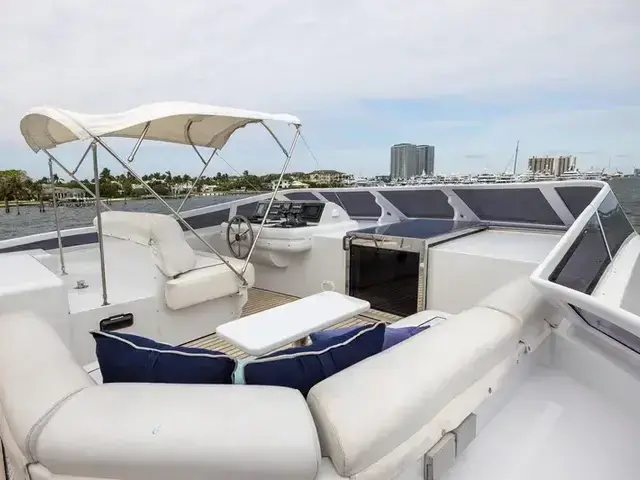 Azimut 100