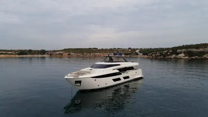 2021 Ferretti 920