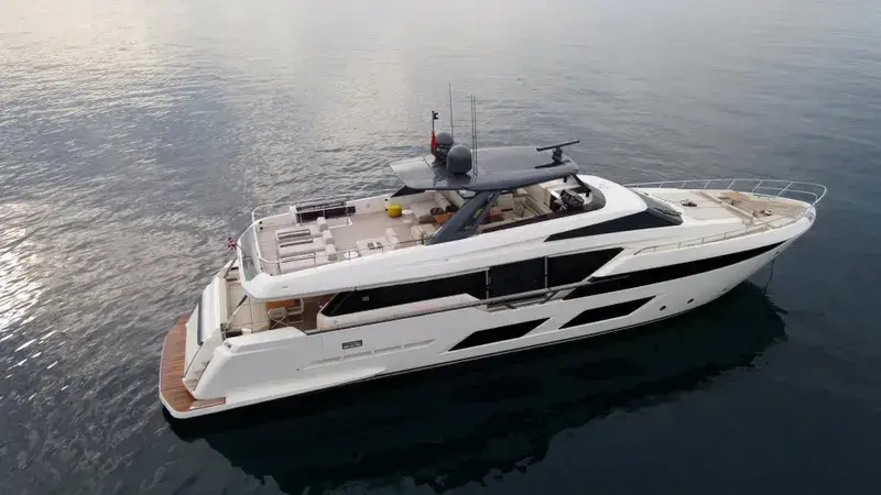 2021 Ferretti 920