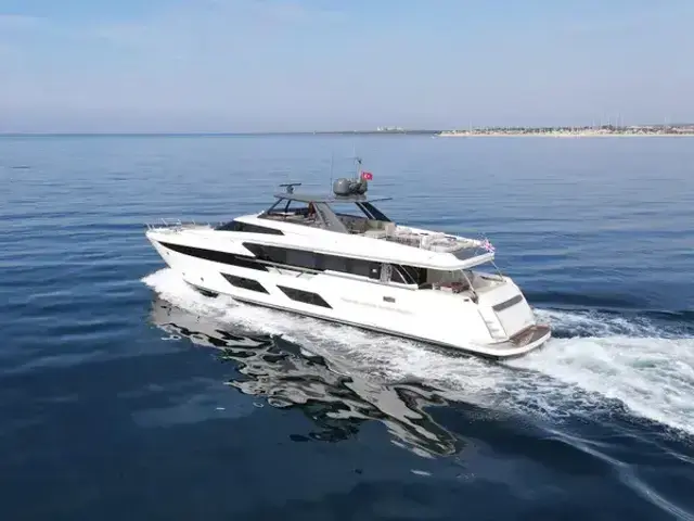 Ferretti Yachts 920