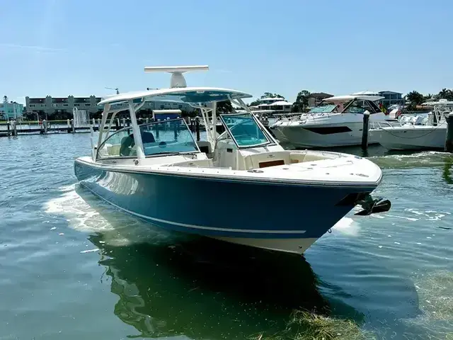 Cobia 330 Dc