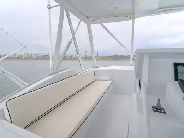 Hatteras 60 Convertible