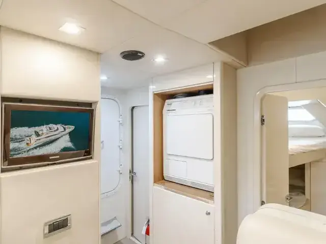 Sunseeker Yacht 88