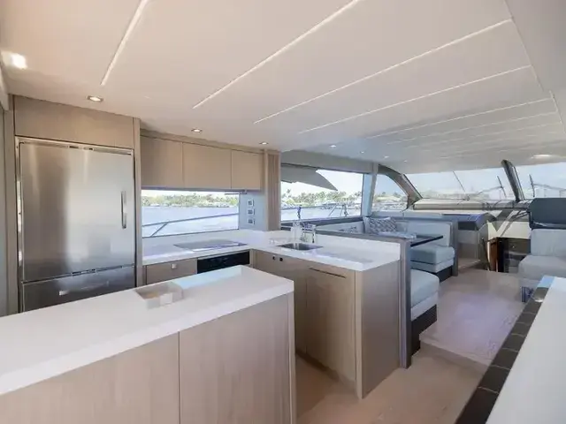 Sunseeker Manhattan 66