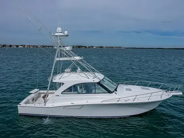 Cabo 44 Hardtop Express