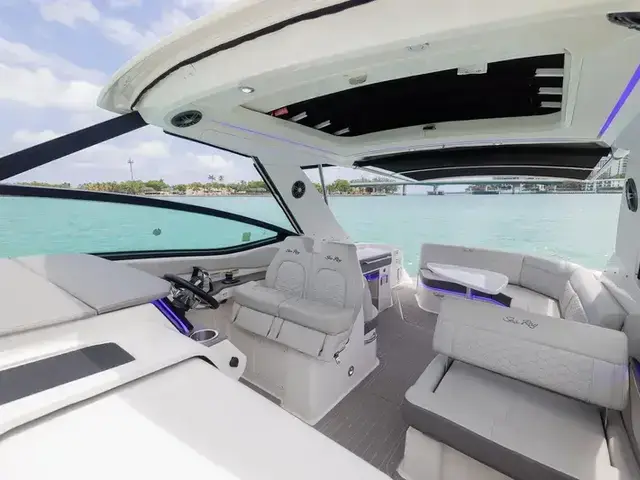 Sea Ray 32