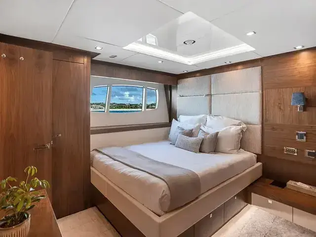 Sunseeker Sport Yacht 115