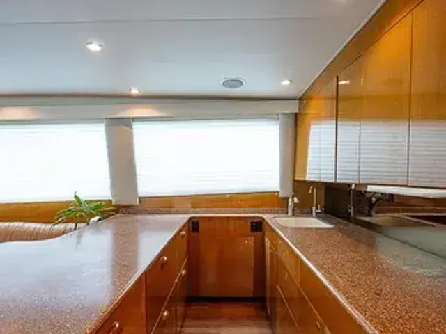 Viking Yachts 55 Convertible