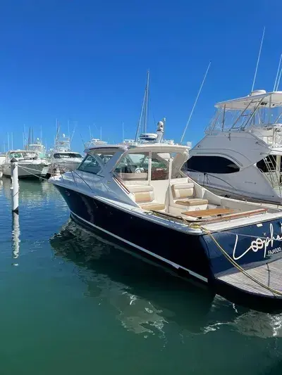 2013 Tiara 3600 coronet