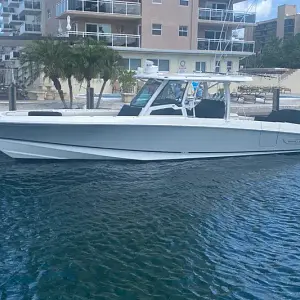 2018 Boston Whaler 38 Outrage